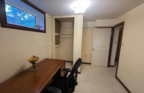 Saskatoon House | Private Cozy Basement Suite Near Downtown Saskatoon
