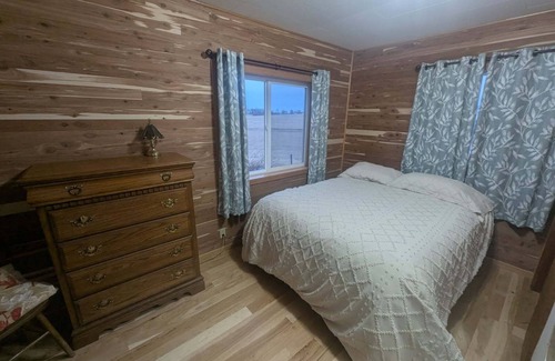 Viroqua Other | Private, Cozy, Driftless 2BR Farmhouse on 80 acres, 2 miles from Viroqua, WI