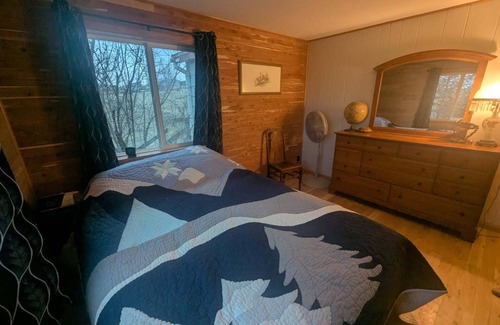 Viroqua Other | Private, Cozy, Driftless 2BR Farmhouse on 80 acres, 2 miles from Viroqua, WI