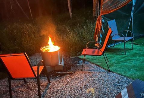 Bastrop House | Private Cozy Hideaway with Deck Escape Austin 35mi