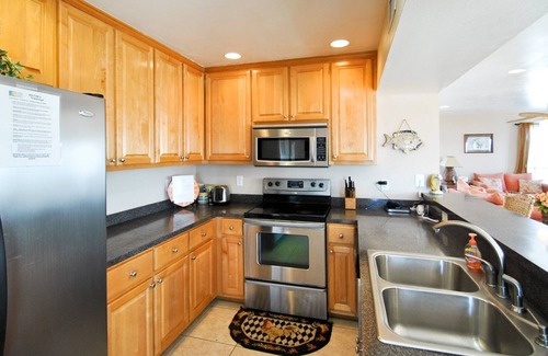 Dauphin Island House | Private dipping Pool, a Game Room, roof-top Crow's Nest - Kowabunga
