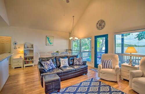 Log Cabin House | Private Dock and Fire Pit Cedar Creek Lake Home