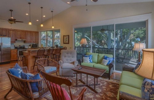 Indian Pass House | Private Dock, Private Beach Access, Single Level Cottage ~ Camp Palms
