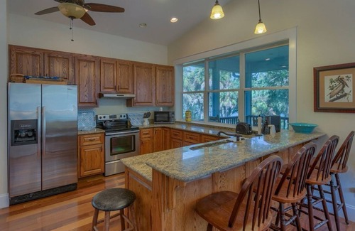 Indian Pass House | Private Dock, Private Beach Access, Single Level Cottage ~ Camp Palms