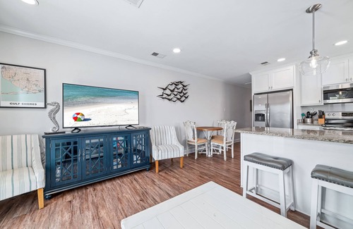 Gulf Shores House | PRIVATE DUPLEX IN THE HEART OF GULF SHORES!