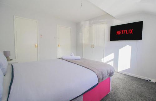 Bilston House | Private En-Suite With Free Wi-Fi & Parking in Wolverhampton