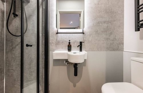 Norwich Apartment | Private Ensuite Annex | Walk to Norwich Station | Long Stays Welcome