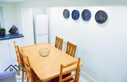 Cambridge Apartment | Private Entrance - 1 Bed Apartment - Self Check in - Near ARU & City Centre