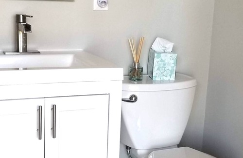 Del Mar Heights Apartment | Private Entrance Studio on Serene Crest Canyon with Kitchenette and King Bed