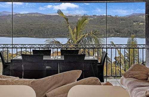 Merimbula House | Private Family Beach House - 5mins from the beach
