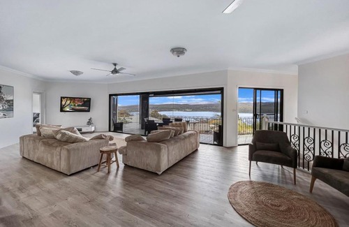 Merimbula House | Private Family Beach House - 5mins from the beach