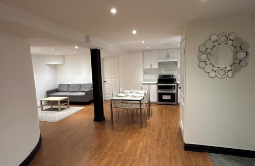 Richmond Hill House | Private Family-Friendly 2-BR Suite