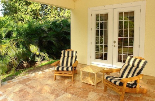 Truckland Apartment | Private for Couple or Single - Beach only 2 miles