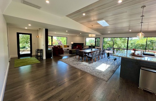 Sonoma House | Private & Gated 2.6 acres Wine Country Paradise