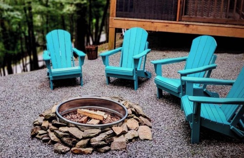 Ellijay House | Private Glampsite w/Outdoor Theater & Fire Pit