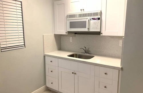 Little Ranches Apartment | Private Hollywood APT Near Beach Airport & Casino