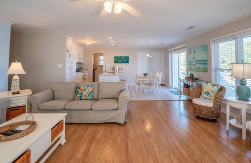 Kure Beach House | Private Home Steps from Beach Access!