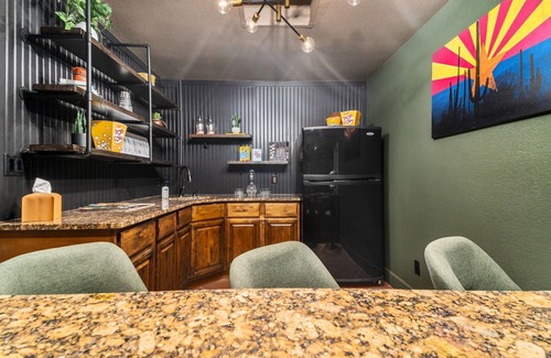 Tucson House | Private Home~Two Fire Pits~Salt Pool~Mini Golf~Theater~EARLY CHECK-IN