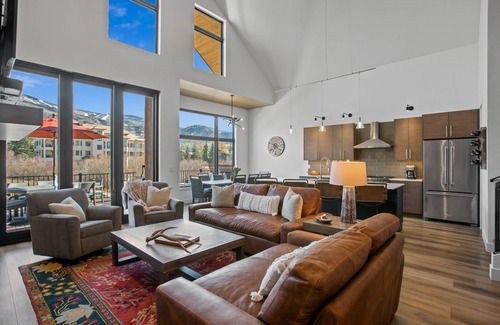 Steamboat Springs House | Private Hot Tub, A/C, Luxury Home, Office Space, 1 Minute to Wildhorse Gondola