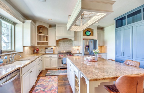Canyon House | Private Hot Tub & Patio: Golf Retreat in Canyon!