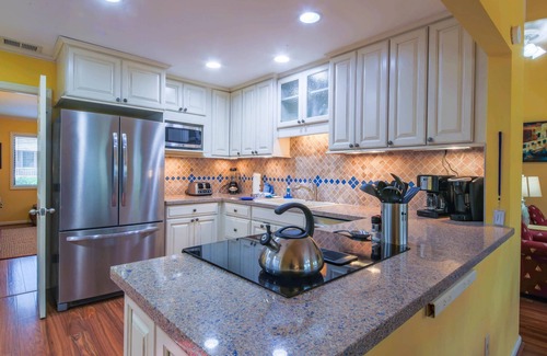 Sea Pines House | Private Hot Tub; Access to Greenwood Community Pool, Tennis & Playground; Heart of Sea Pines Resort