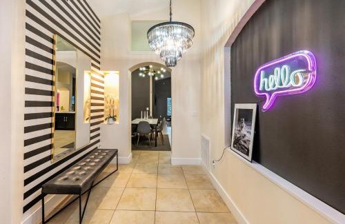 Sunrise Lakes Apartment | Private King BR Pool Access Near Disney