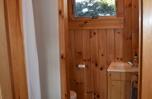 Glover House | Private lakeside home perfect for romantic getaway for two couples