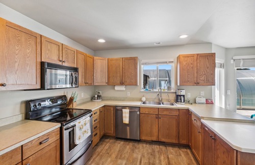 Kalispell House | *PRIVATE LEISURE POOL* 3bd 2ba Home Near Bypass&Amenities
