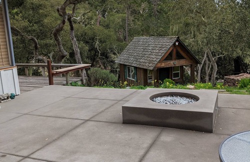 High Meadows House | Private location in wooded area-five minutes to Carmel Beach