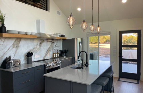 Brushy Creek Apartment | Private Loft Retreat | Hot Tub, Pool & Nature
