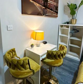 Birmingham City Centre Apartment | Private Luxurious City Studio-daily,weekly,monthly