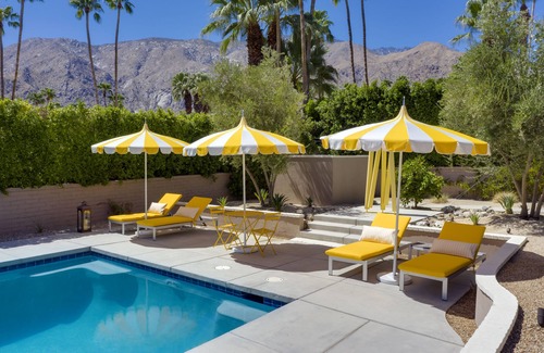 Uptown Design District House | Private & luxurious Villa & Gardens in Old Las Palmas - former Dreyfuss Estate