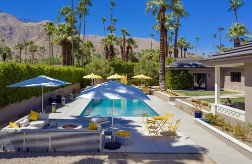 Uptown Design District House | Private & luxurious Villa & Gardens in Old Las Palmas - former Dreyfuss Estate