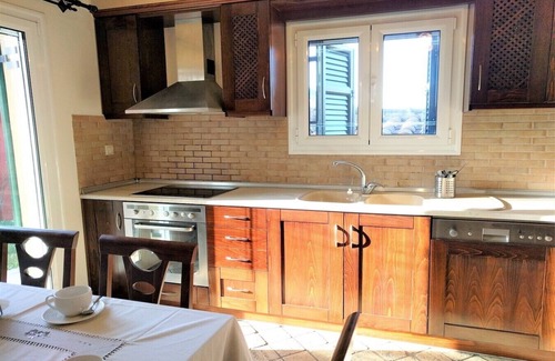 Sinarades House | Private & Luxurious Villa Alex with Private Outdoor Pool