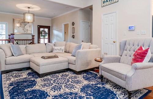 Wise House | Private Luxury Home and Dock on Main Lake!