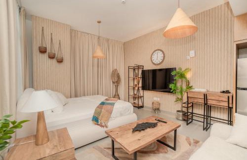 Sharjah Apartment | Private Luxury Studio by Blue Cloud Holidays