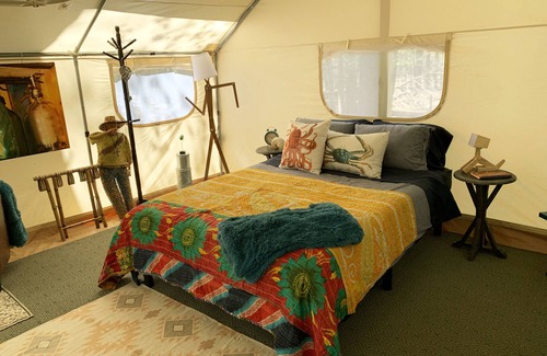Mount Marion RV Rental | Private Magical Camping Oasis in Woodstock, NY!