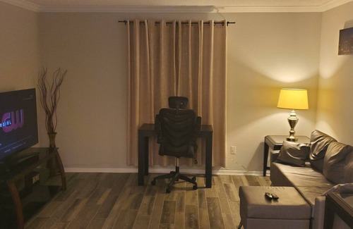 Westchase House | Private Modern One Bedroom