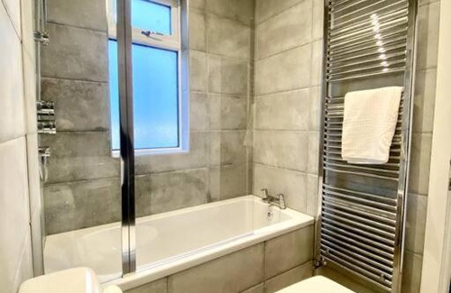 Blyth Apartment | Private Northumberland Apartment - FREE PARKING