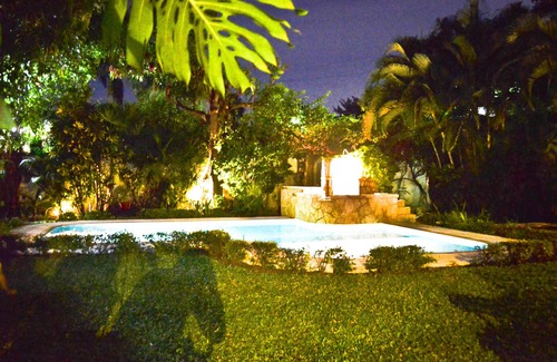Colonia Centro House | Private Oasis - Luxury 3BR/3BA Villa with Garden and Pool