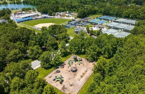 Ocean Pines House | Private Oasis - Private Pool, 4 Bedrooms, 2.5 baths, Sleeps 11, Non Group Rental