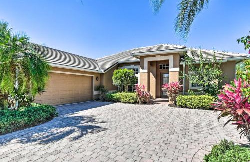 Mustang Island House | Private Oasis with Pool, 10 Mi to Naples Beach!