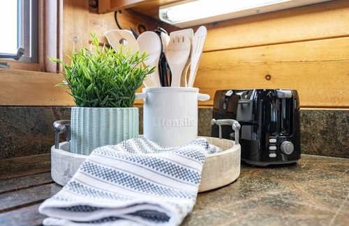 Port Angeles Cabin | Private, ocean view cabin close to ONP; hot tub/game-room