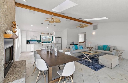 South Ponte Vedra Beach House | Private Oceanfront Pearmid "Whales Tail"