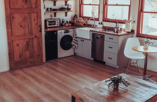 Joshua Tree Apartment | Private Peaceful Cabin in North Joshua Tree With Hot Tub
