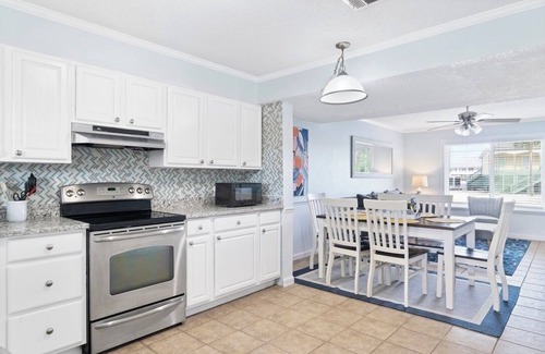 Siguenza Cove Apartment | Private Pensacola Beach Retreat on Perdido Key!