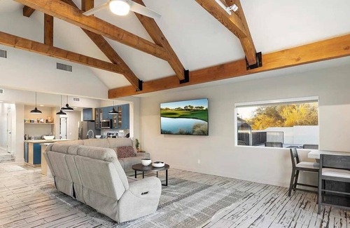 Desert View Village House | Private Pickleball Court, Pool heat, Spa & Fire Pit +
