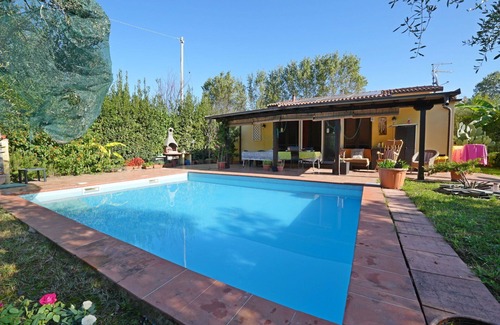 Ameglia Villa | Private Pool, A/C, WiFi, Near Sea, Garden, Pets allowed