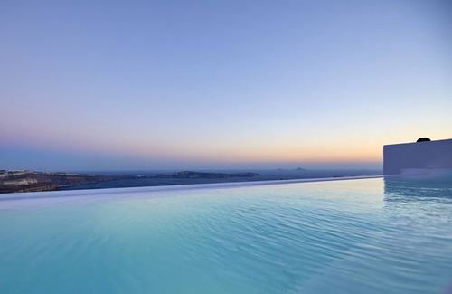 Imerovigli Apartment | Private pool and amazing views, part of Olia Suites & Villas