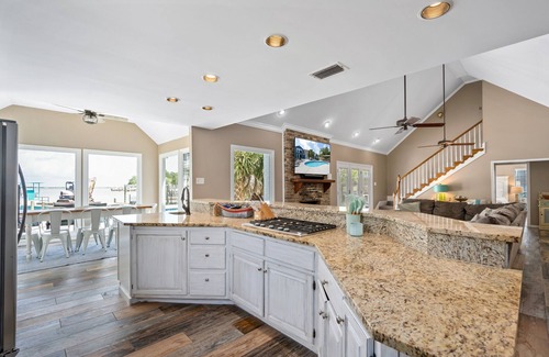 Pass Drury House | Private Pool, Boat Dock, Bay Front - 5 Bedroom Family Friendly Home